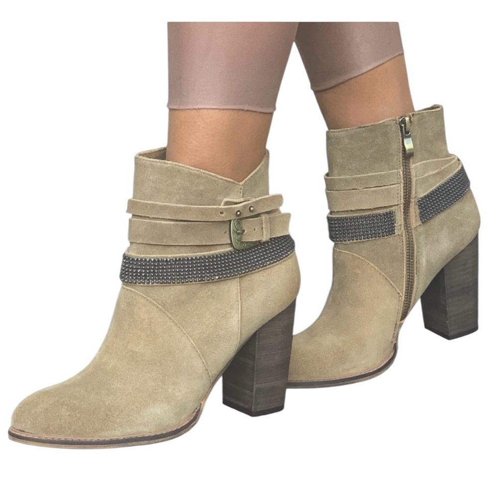 Nine-West Zaza Gray Suede Buckled Western Ankle-Boots - Picture 16 of 16